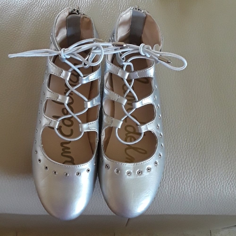 Junior dress shoes,size 1